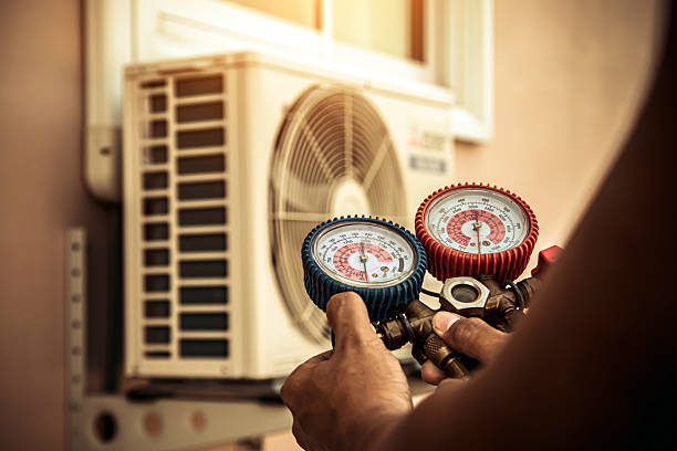 Professional Hvac technician working in Ridgeway, VA